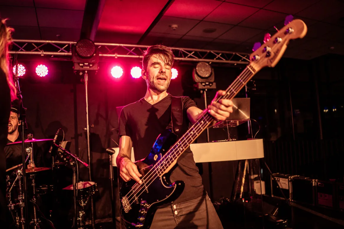 Hochzeitsband live Musik für unvergessliche Feierlichkeiten in Deutschland.